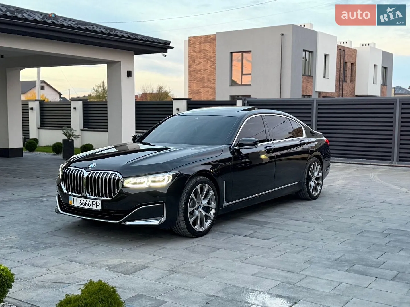 BMW 7 Series, 2019