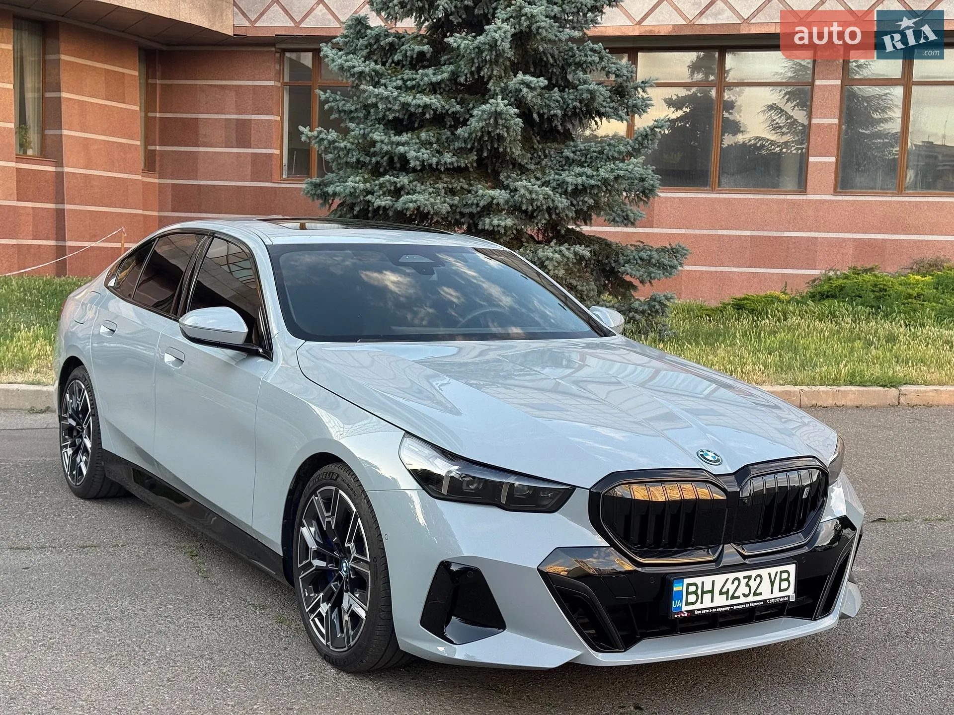 BMW i5, 2024