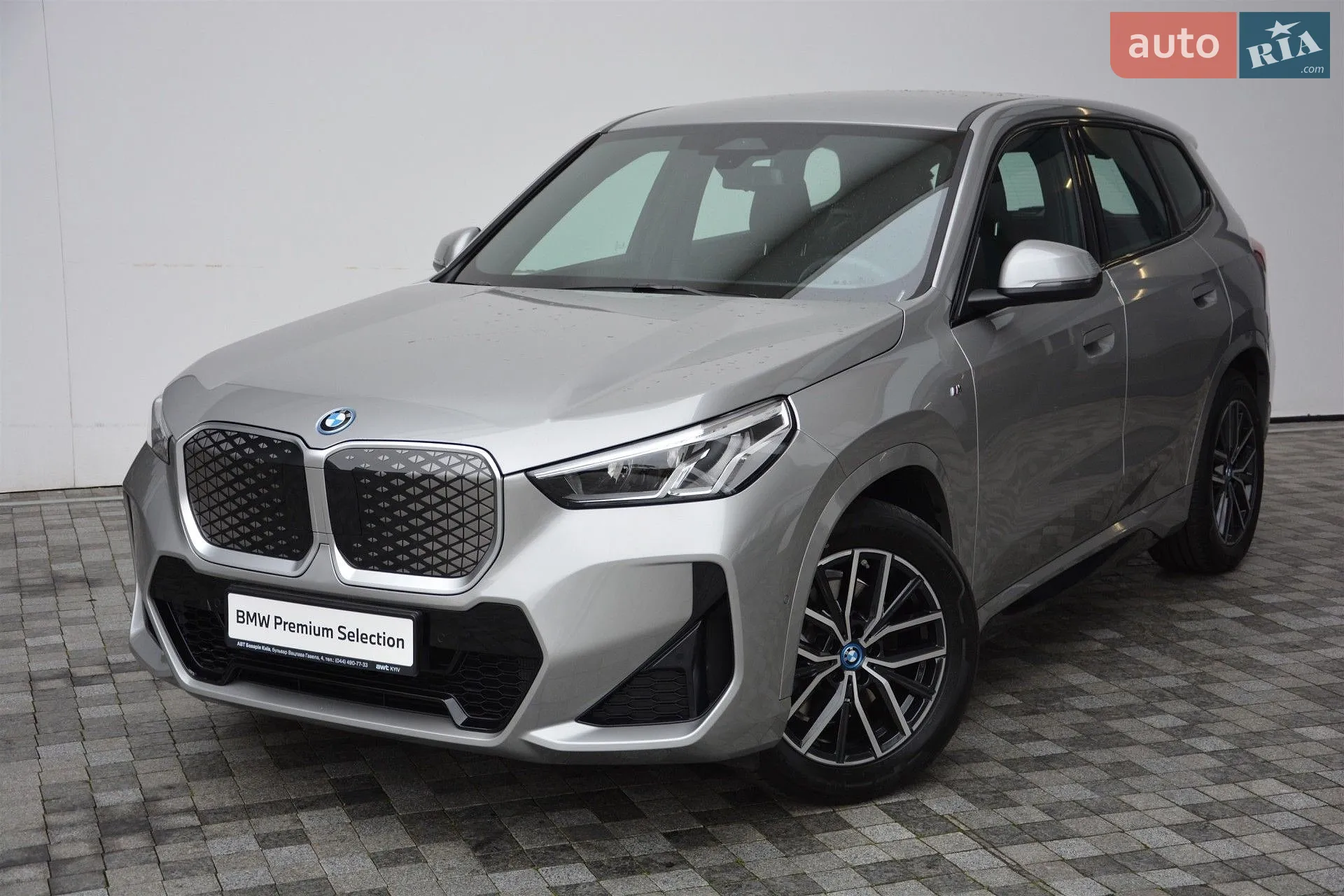 BMW iX1, 2025
