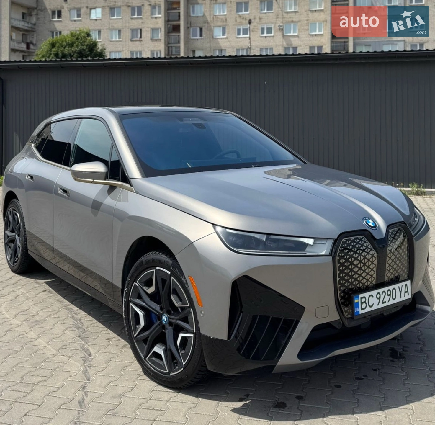 BMW iX 2023 — 1