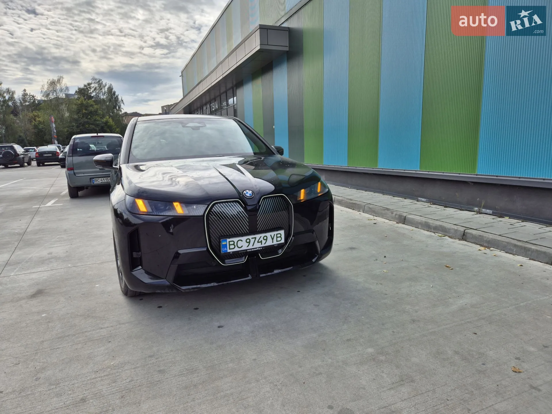 BMW iX, 2025