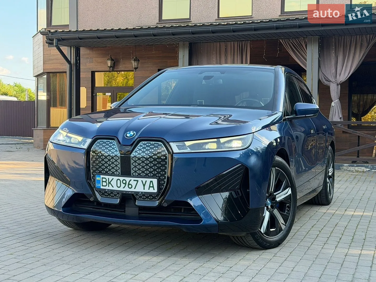 BMW iX, 2021