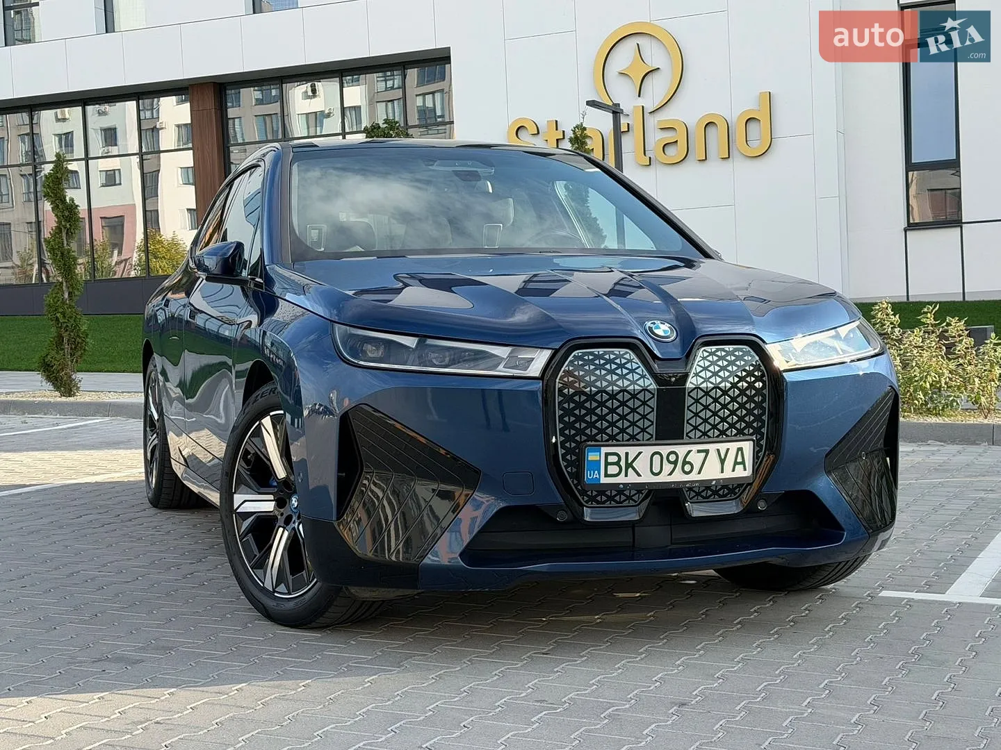 BMW iX, 2021