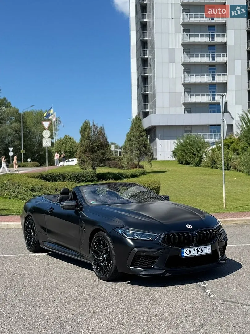 BMW M8, 2022