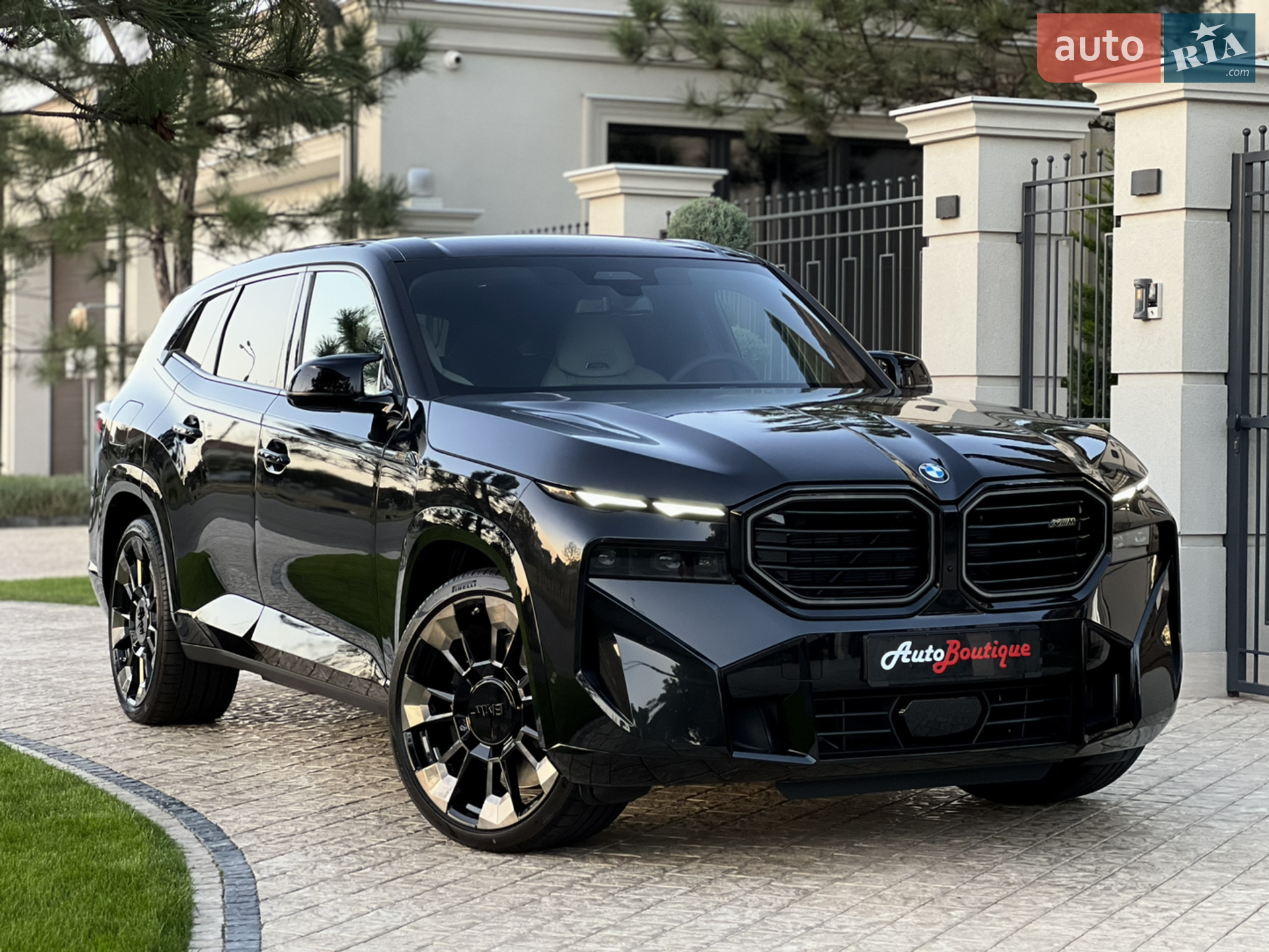 BMW XM, 2023