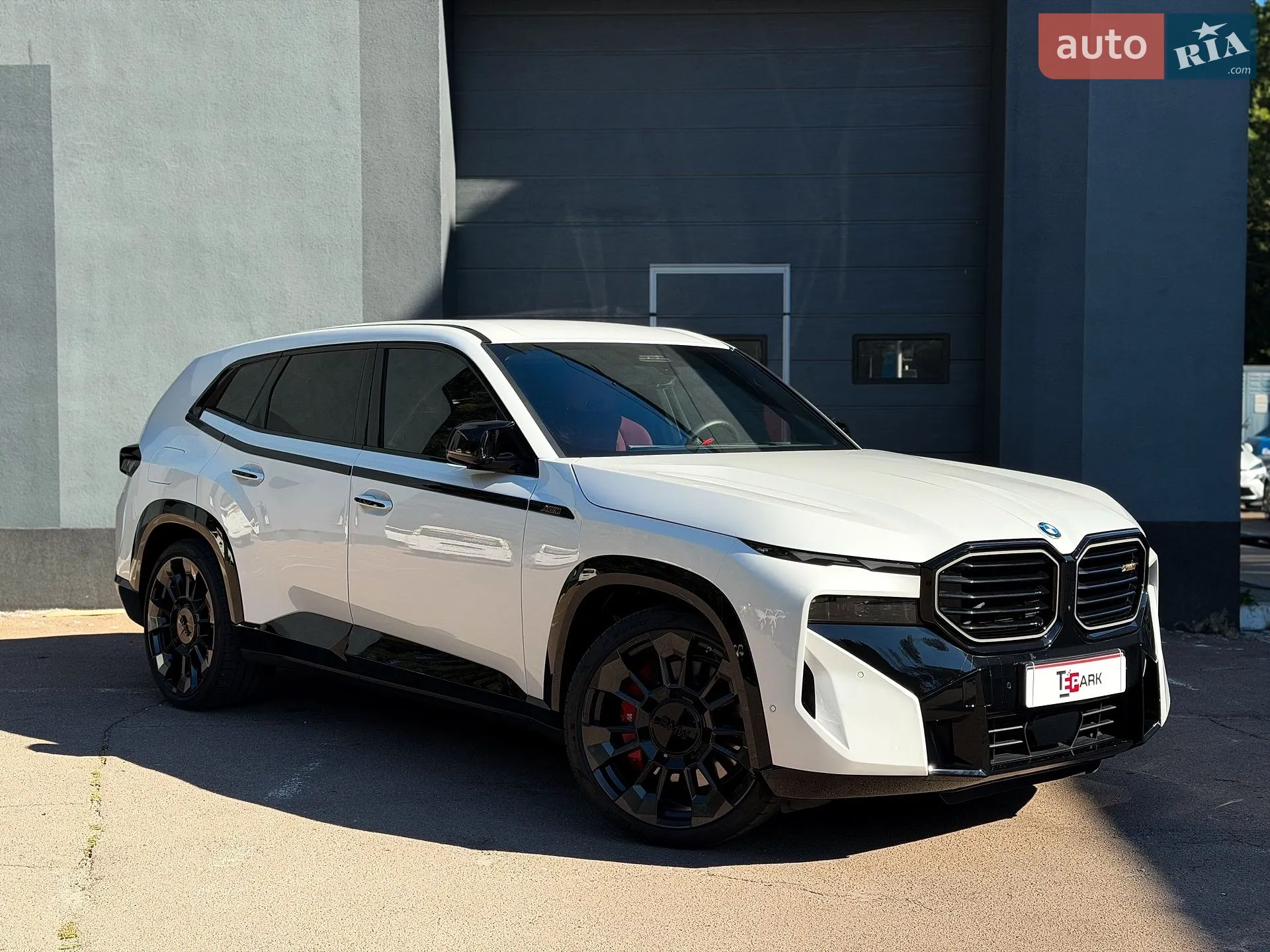 BMW XM, 2024