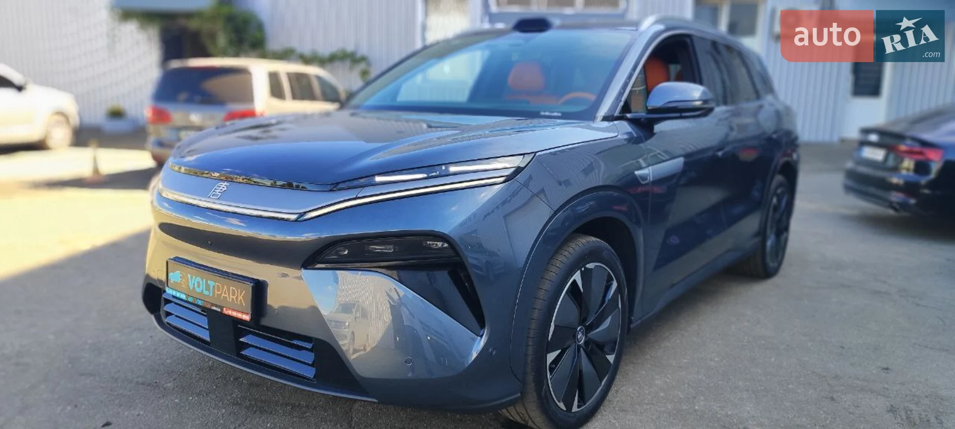 BYD Tang L, 2025