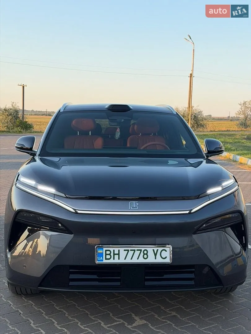 BYD Tang L, 2025