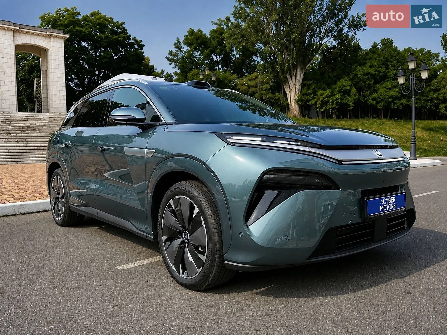 BYD Tang L, 2025