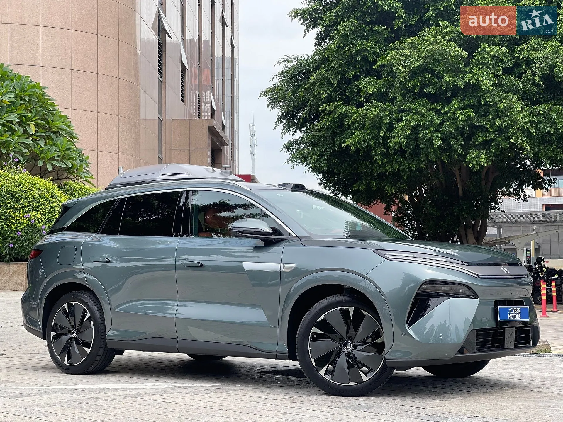 BYD Tang L, 2025