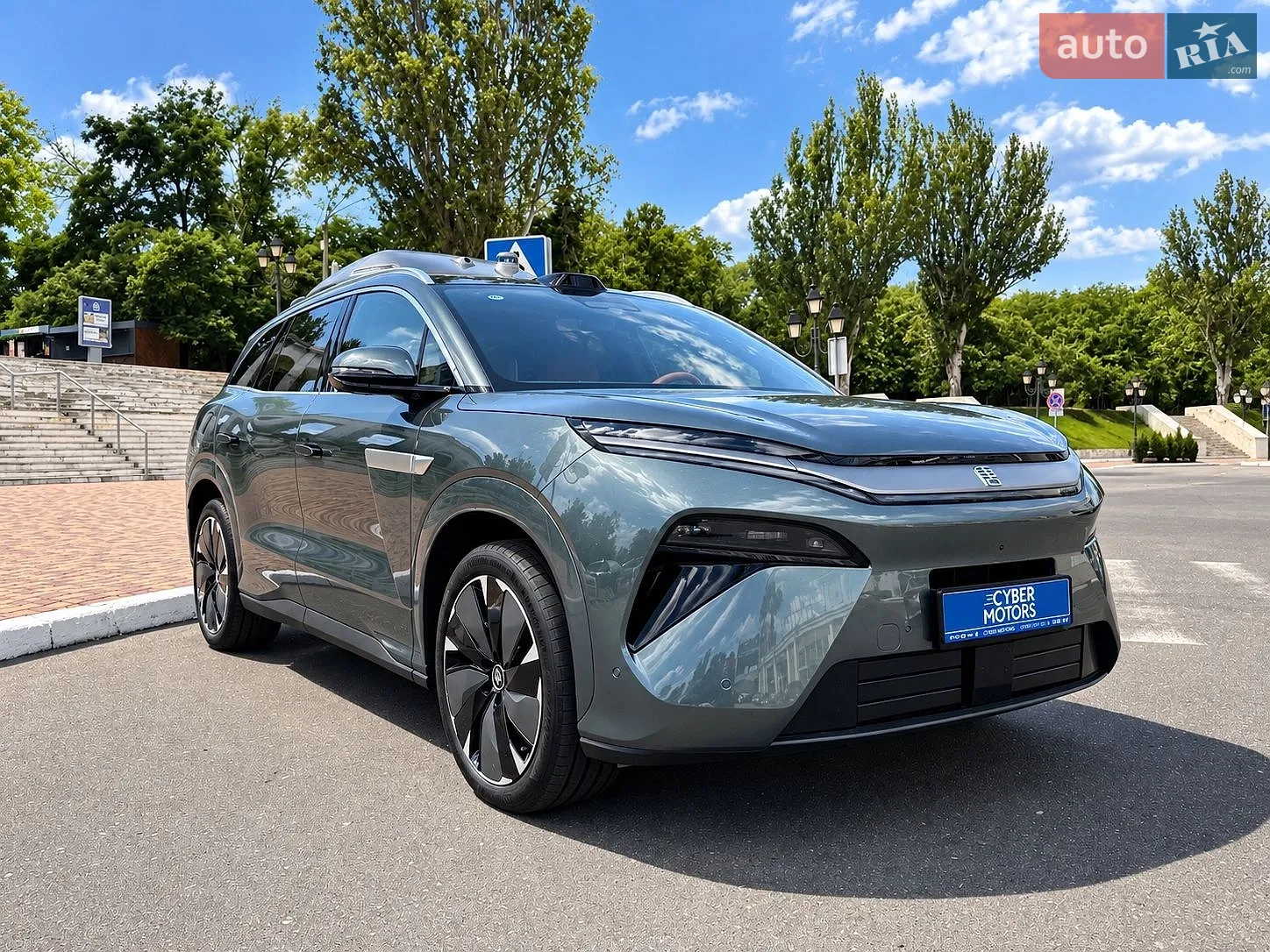 BYD Tang L, 2025