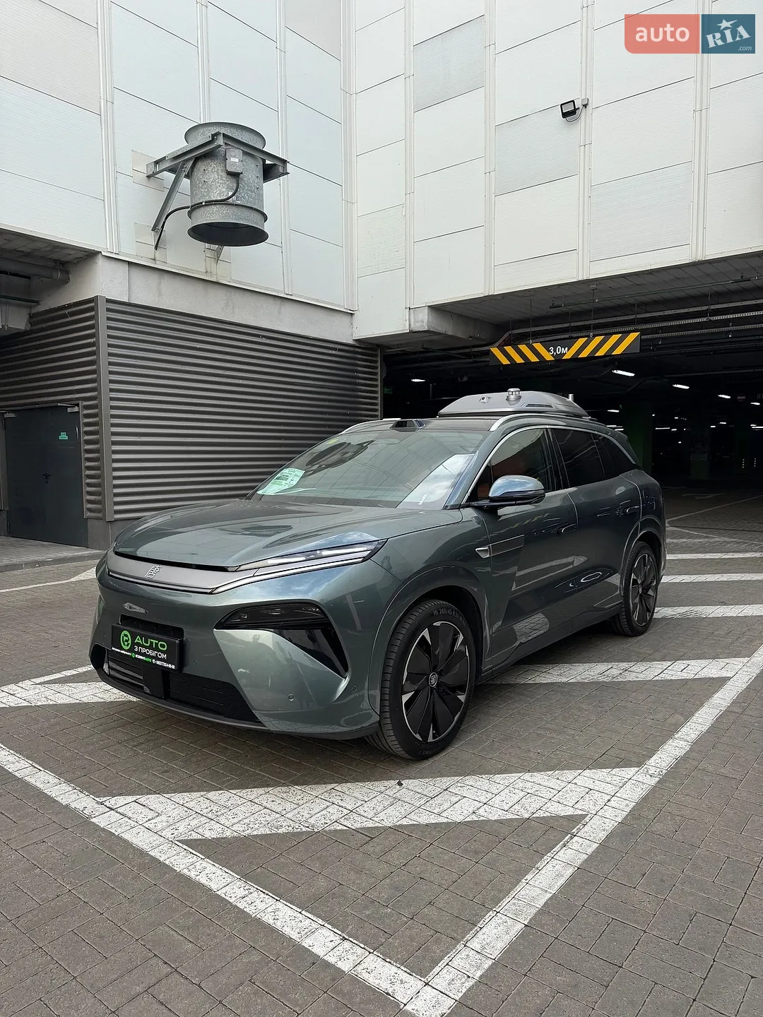 BYD Tang L, 2025