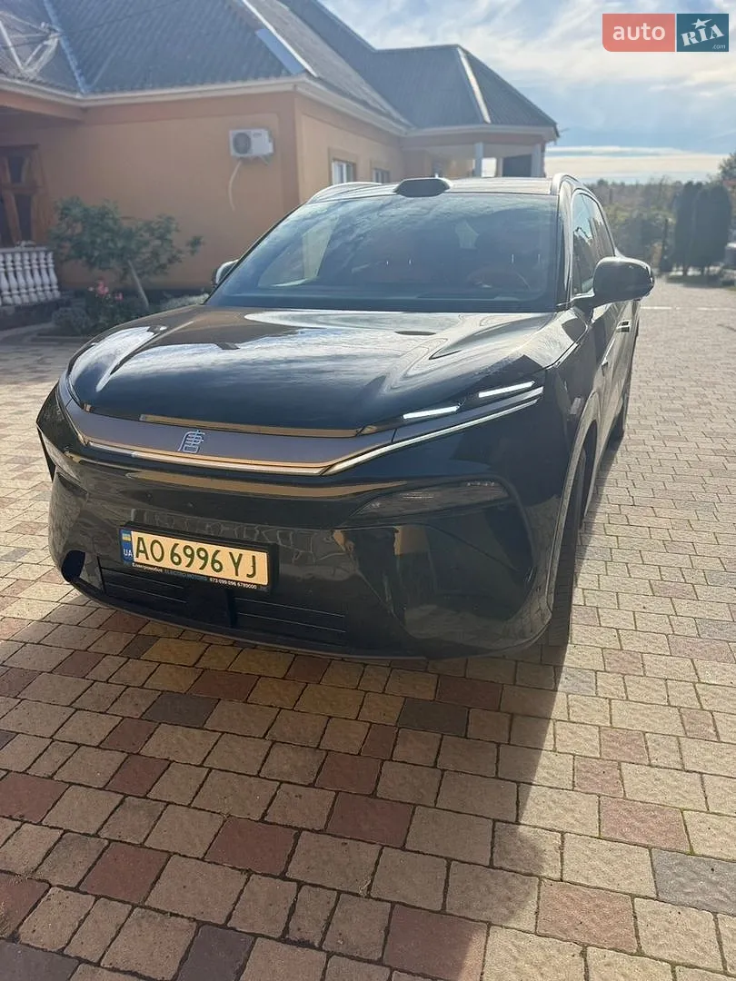 BYD Tang L, 2025