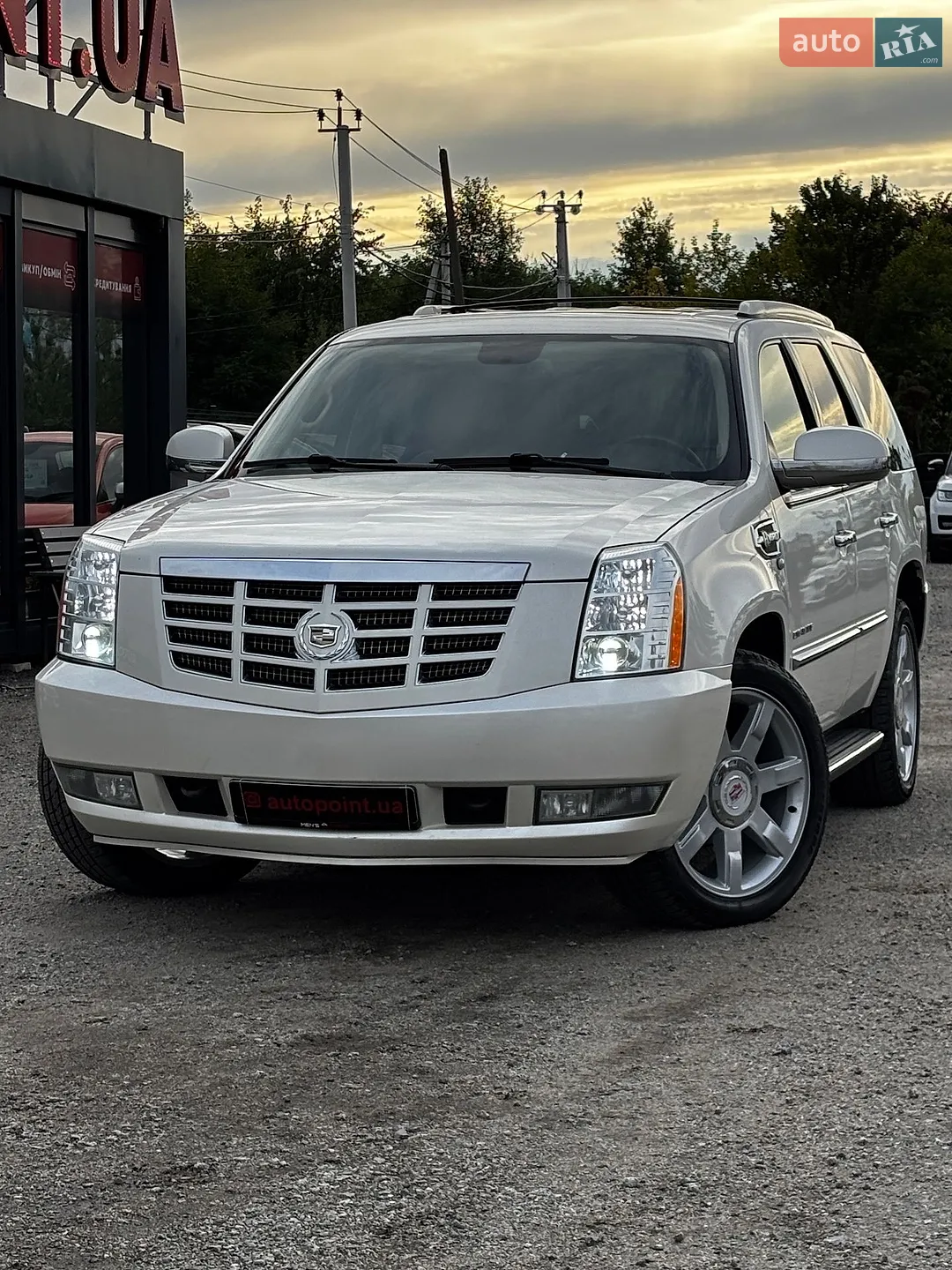 Cadillac Escalade, 2011
