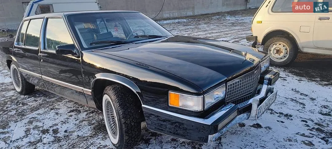 Cadillac Fleetwood 1990 — 1
