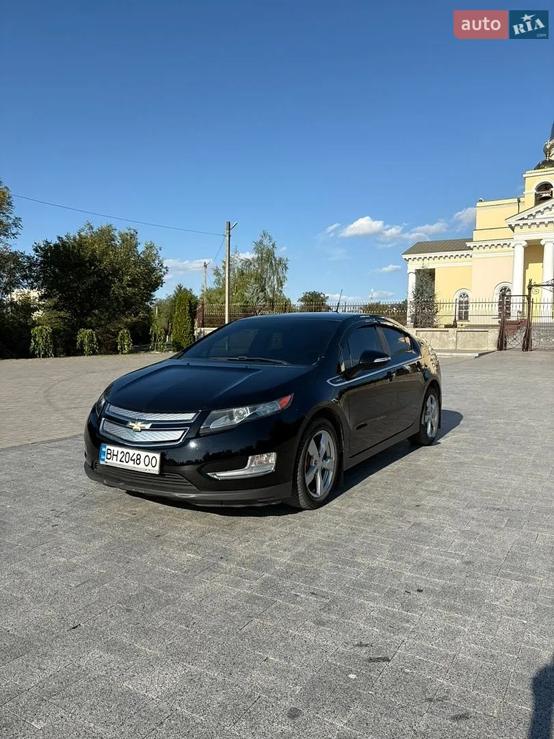 Chevrolet Volt, 2011