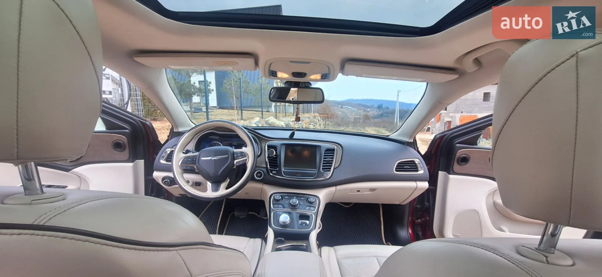 Chrysler 200, 2015