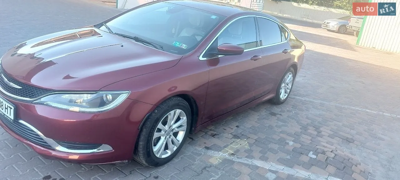 Chrysler 200, 2015