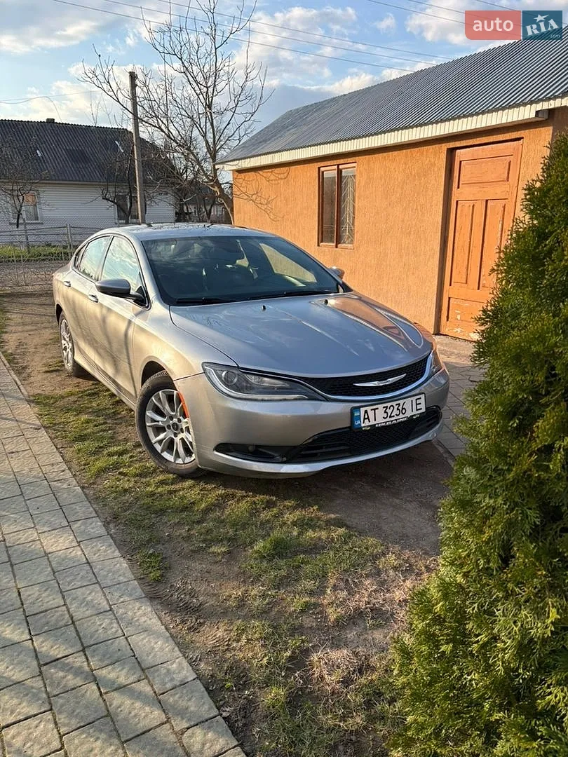 Chrysler 200, 2015