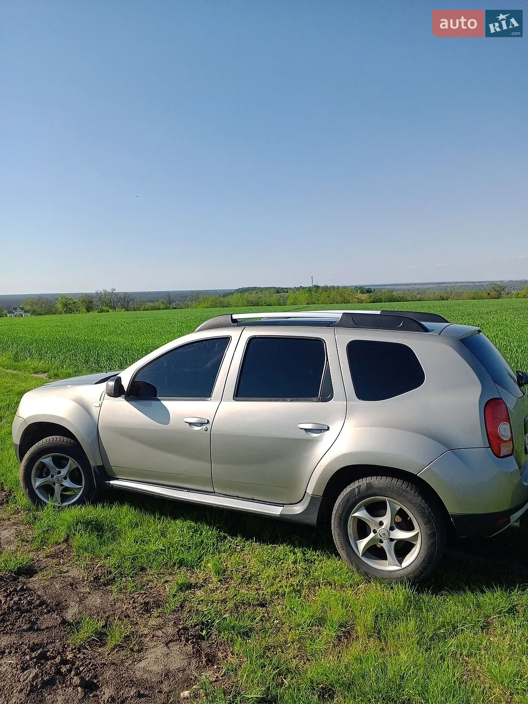 Dacia Duster, 2011