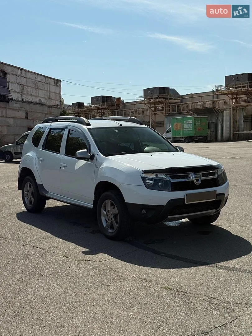 Dacia Duster, 2012