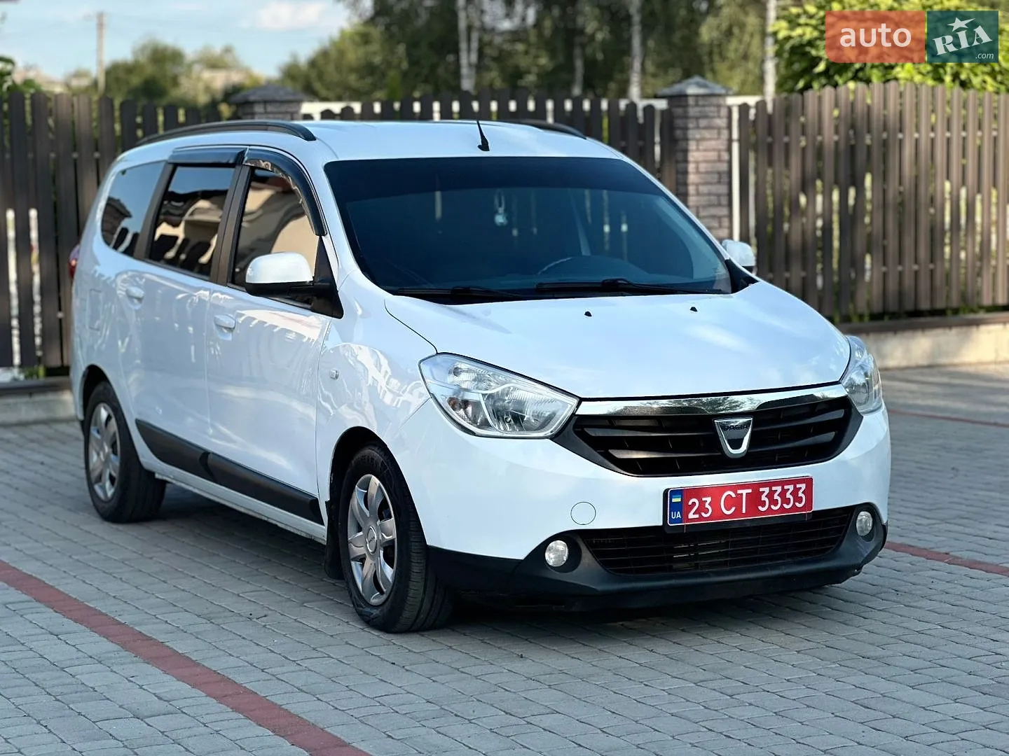 Dacia Lodgy, 2012