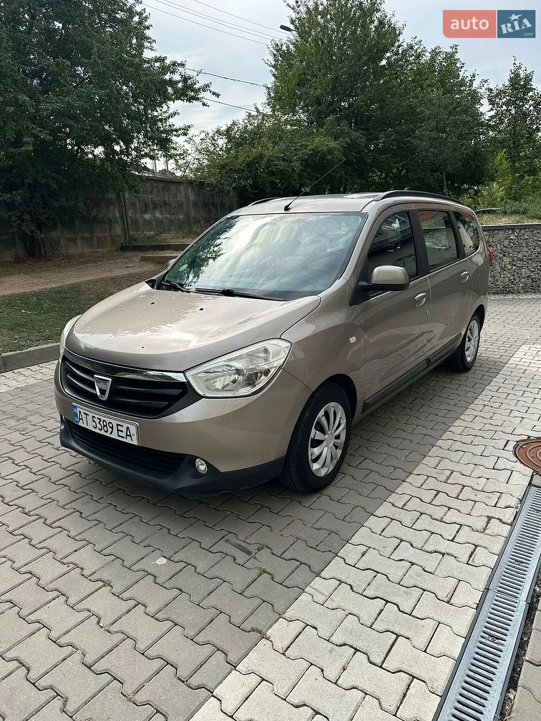Dacia Lodgy, 2012