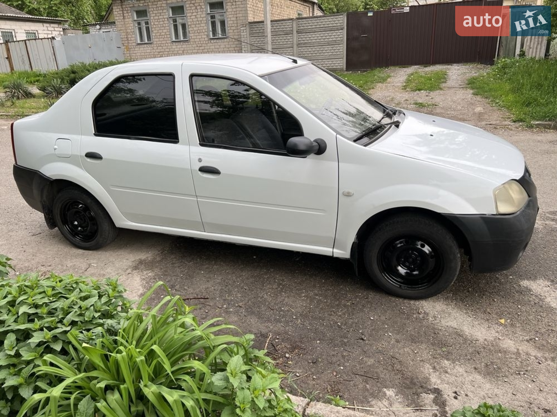Dacia Logan, 2006