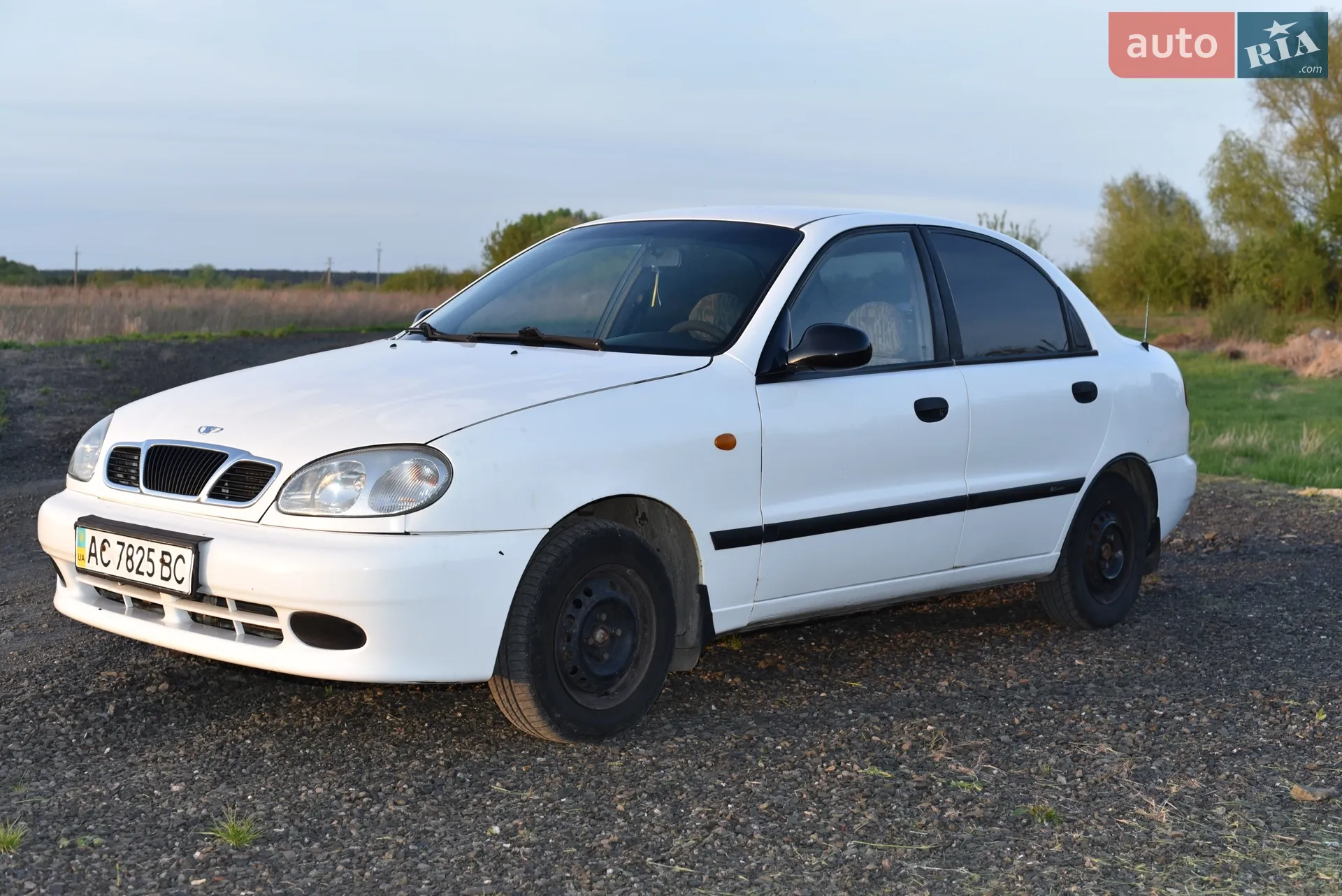Daewoo Lanos, 1998