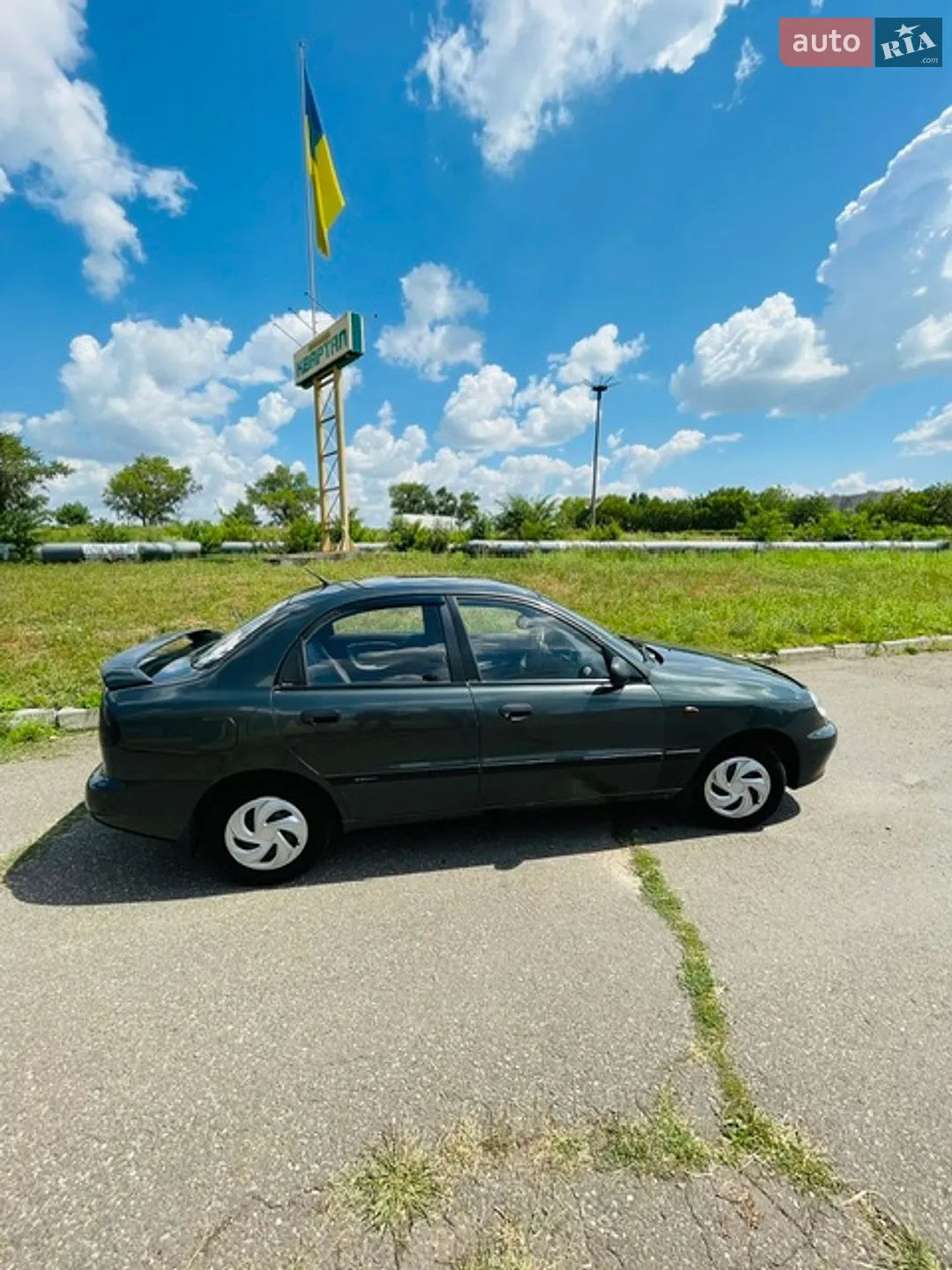 Daewoo Lanos, 1998