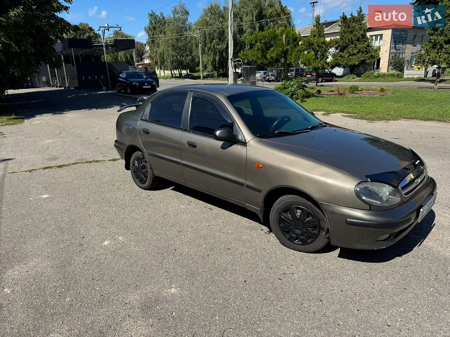 Daewoo Lanos, 2001