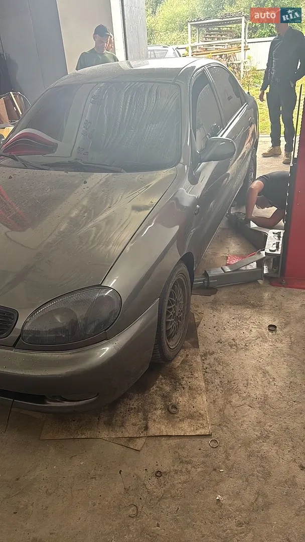 Daewoo Lanos, 2002