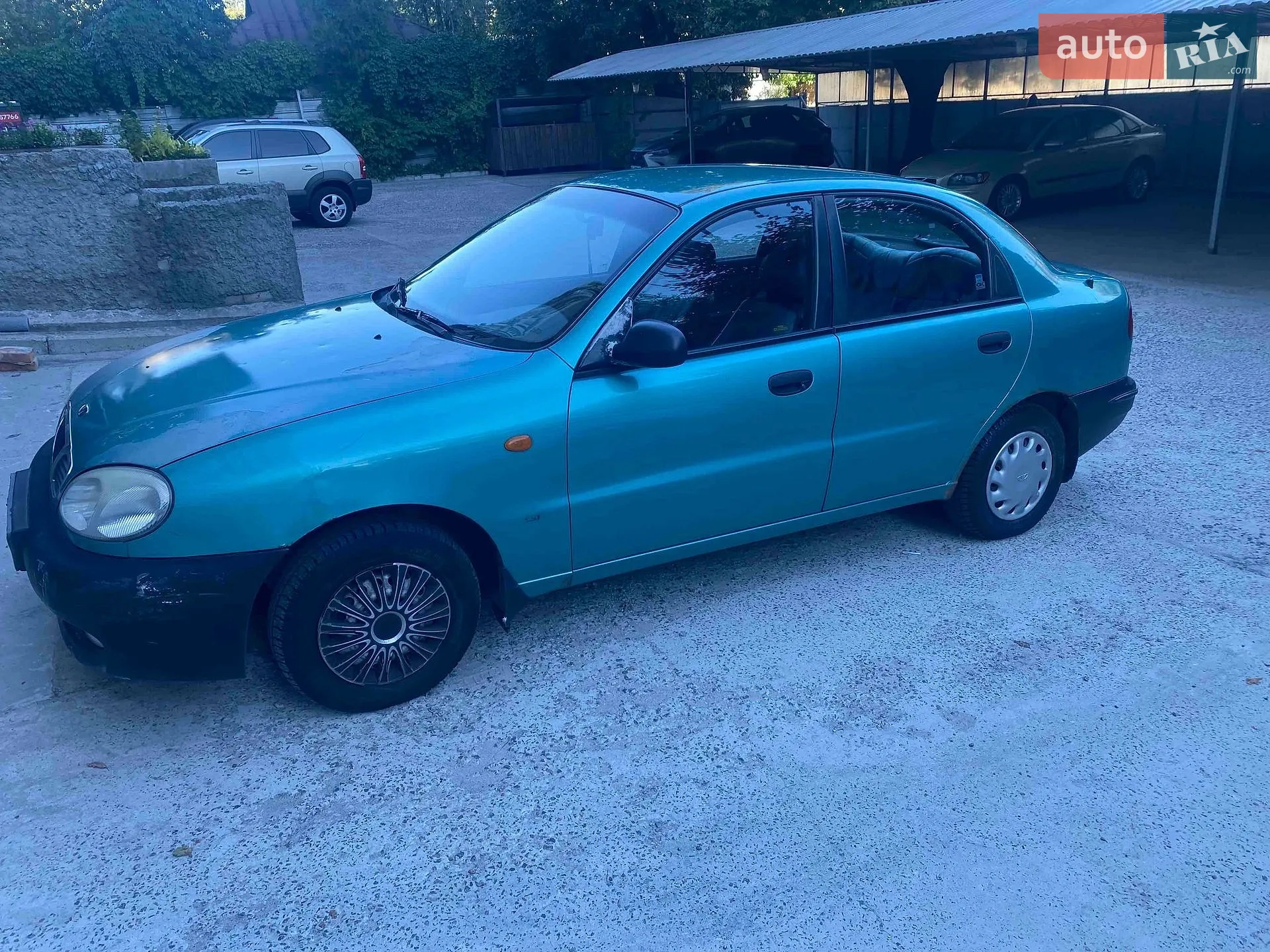 Daewoo Lanos, 1998