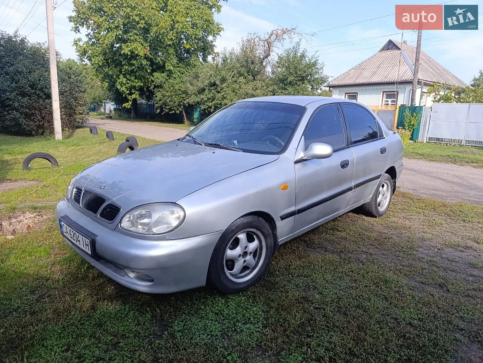Daewoo Lanos, 1998
