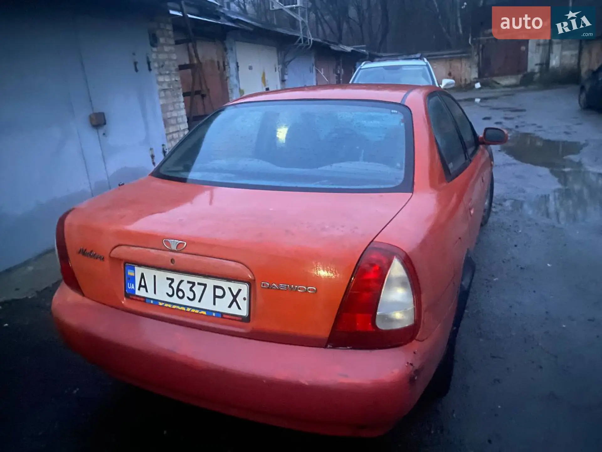 Daewoo Nubira, 1998