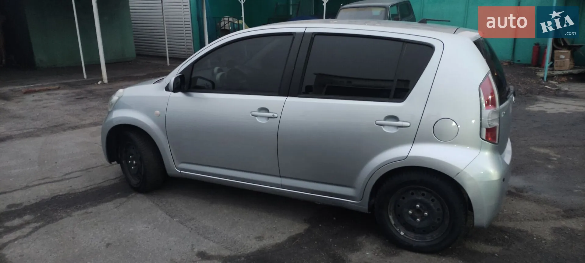 Daihatsu Sirion, 2005