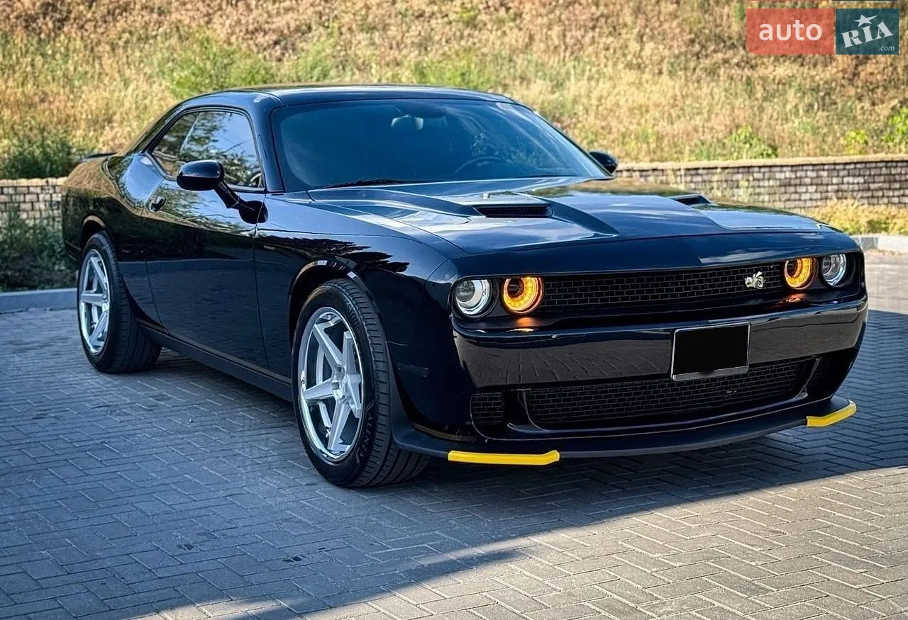 Dodge Challenger, 2016