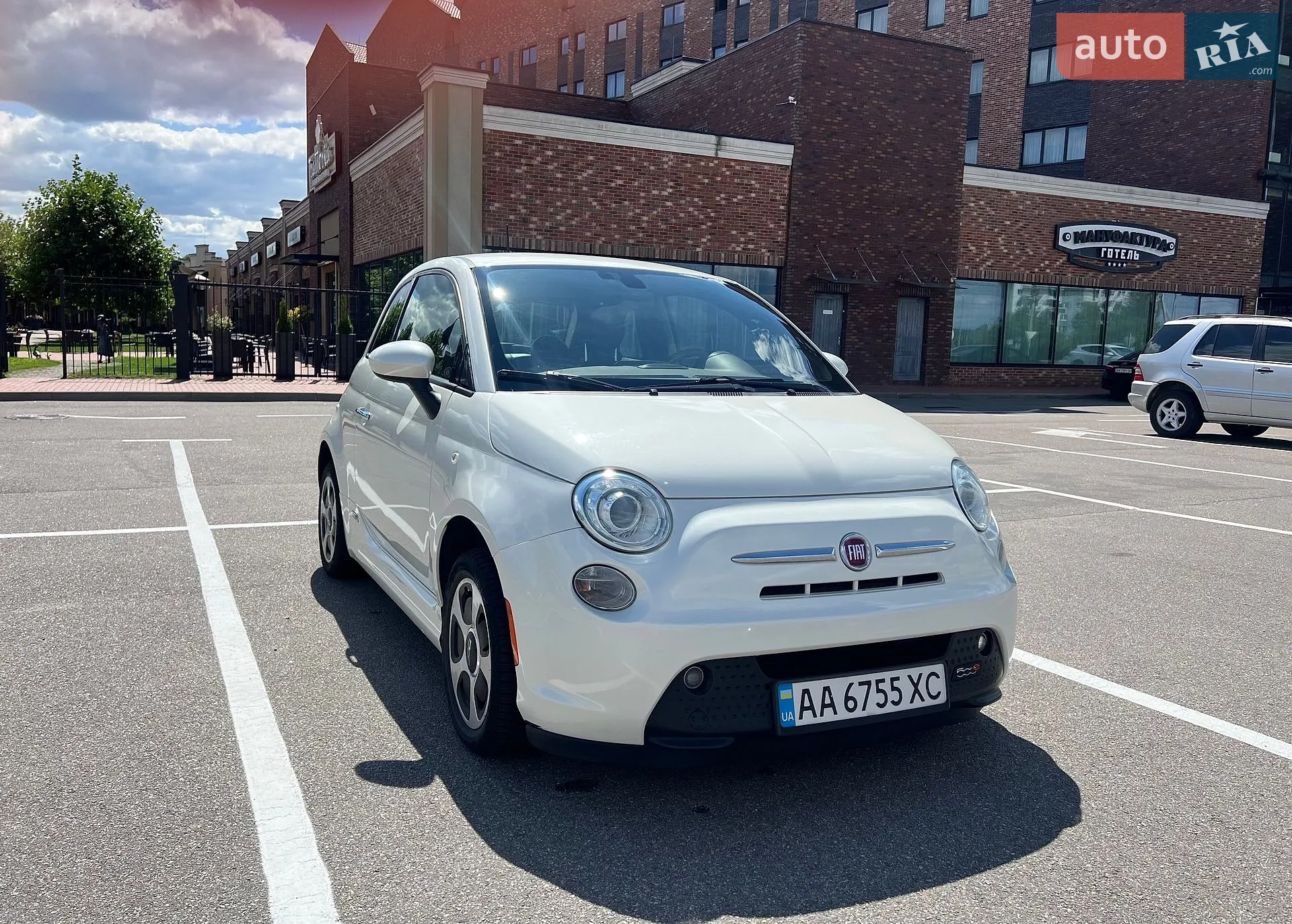 Fiat 500e, 2015