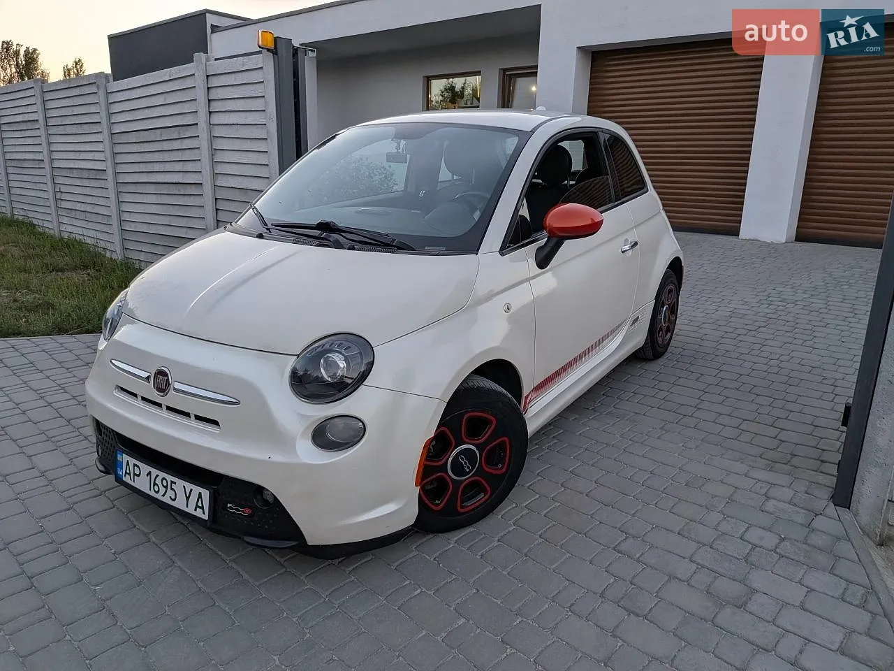 Fiat 500e, 2014