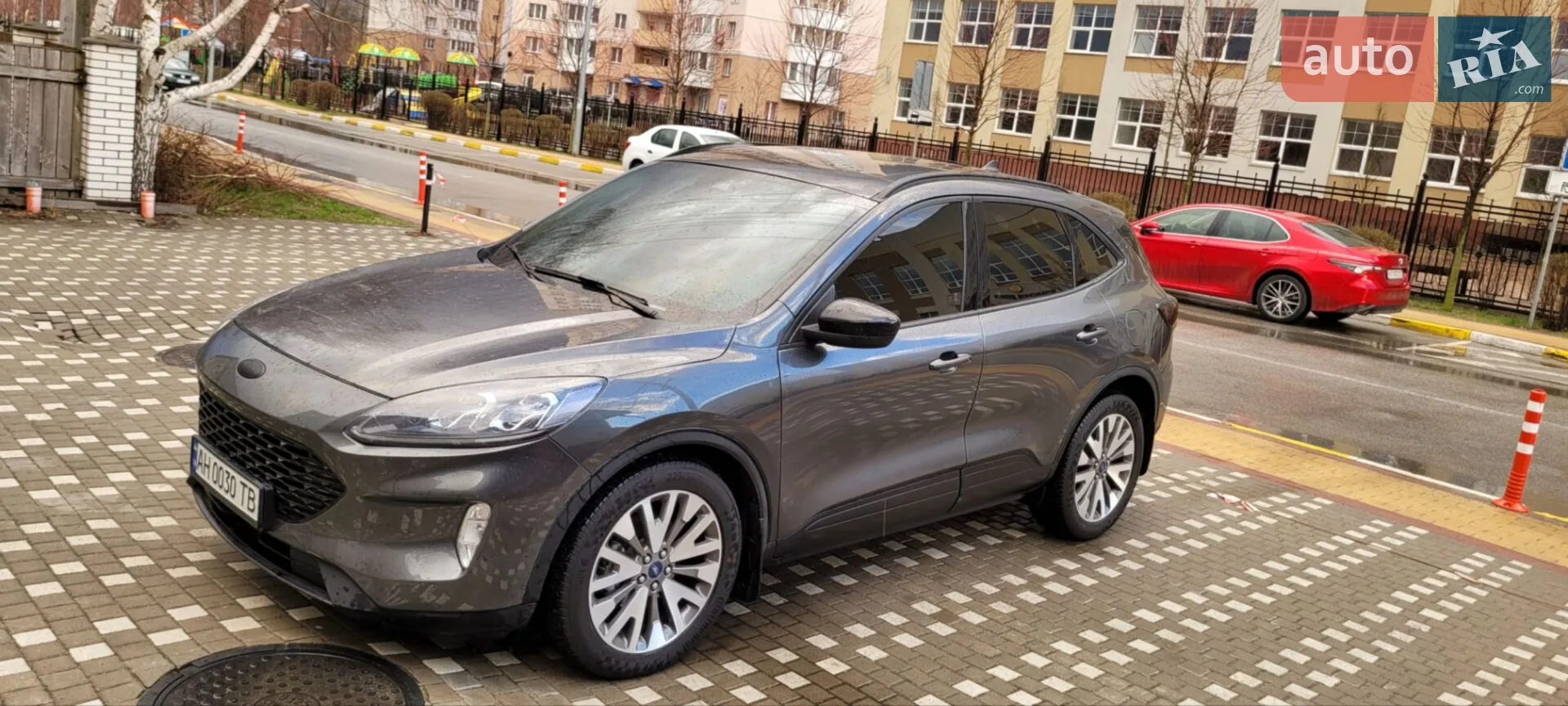Ford Escape 2020 — 1