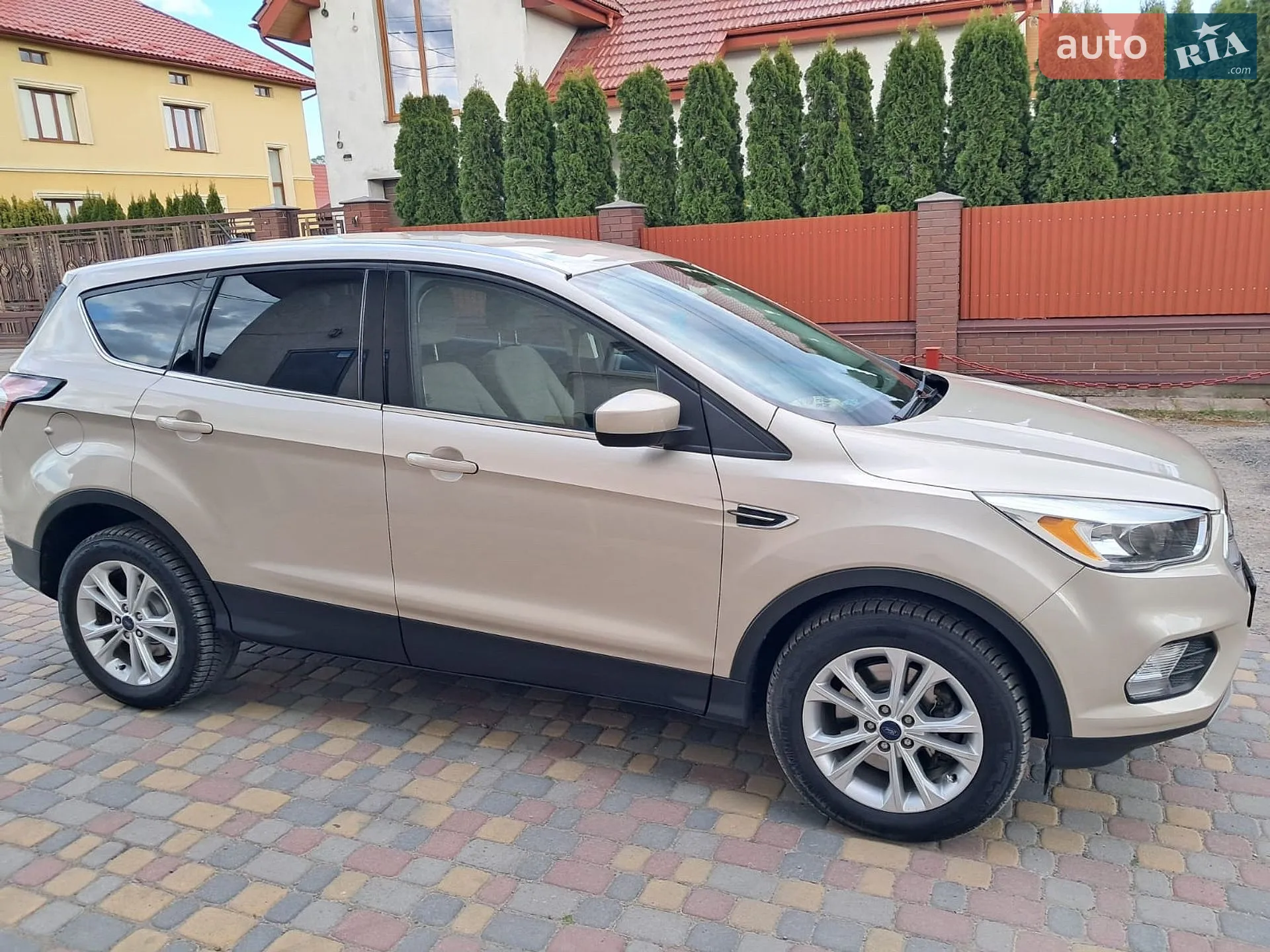 Ford Escape, 2017
