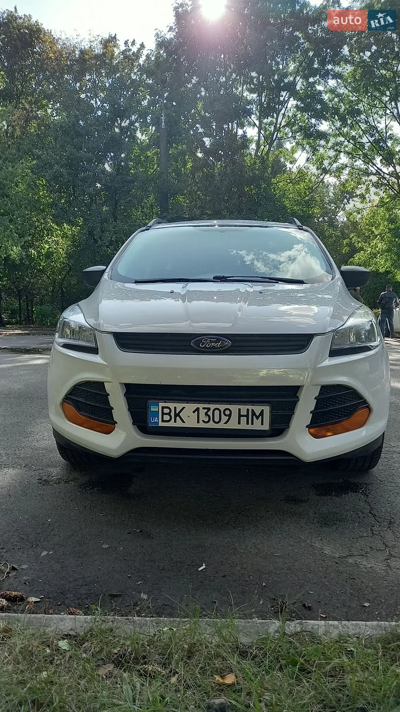 Ford Escape 2015 — 1
