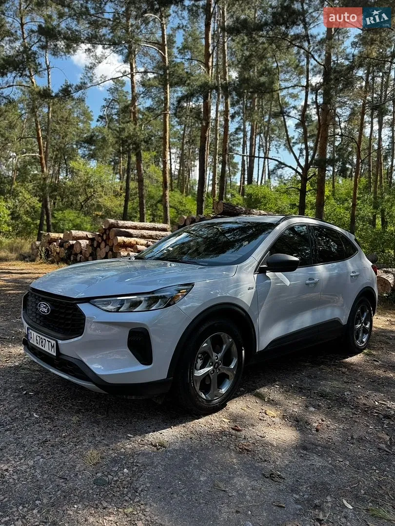 Ford Escape, 2024