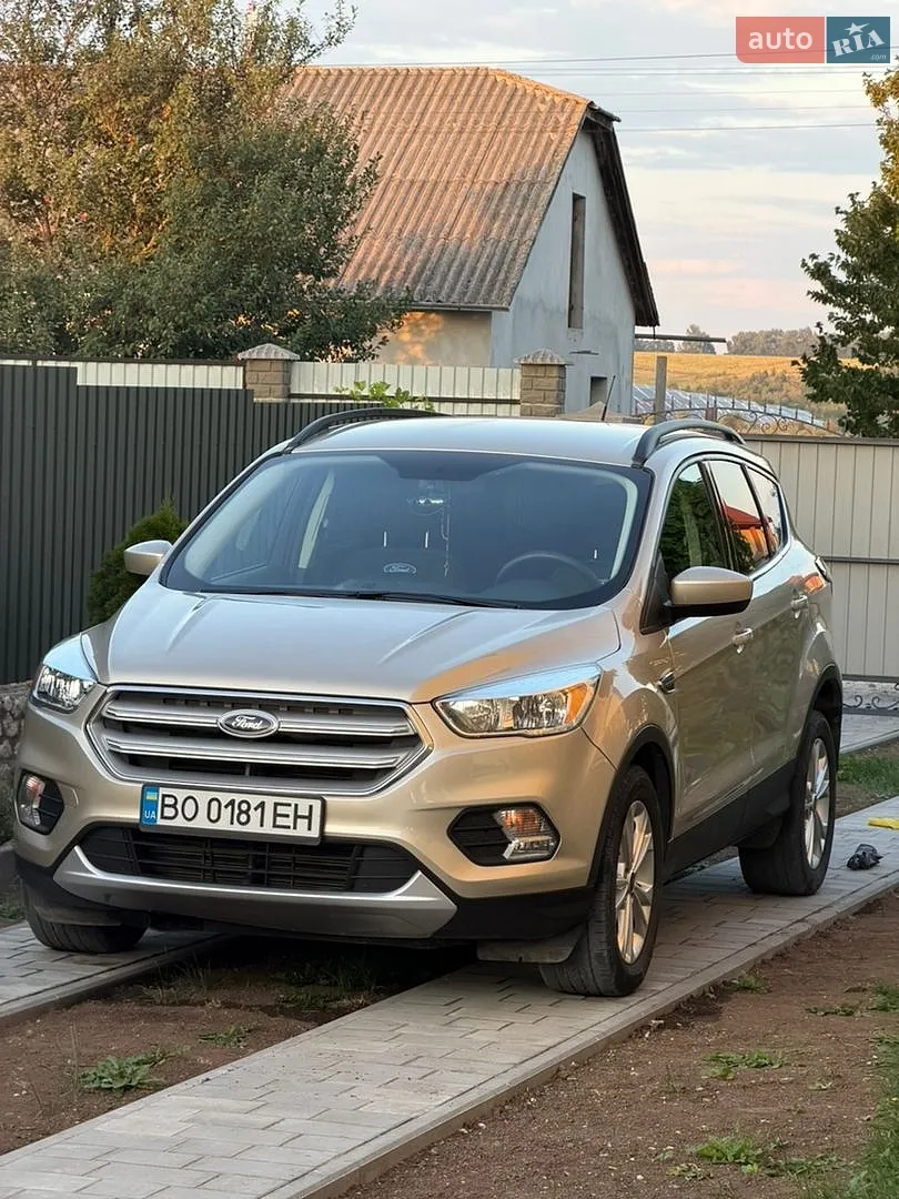 Ford Escape, 2017