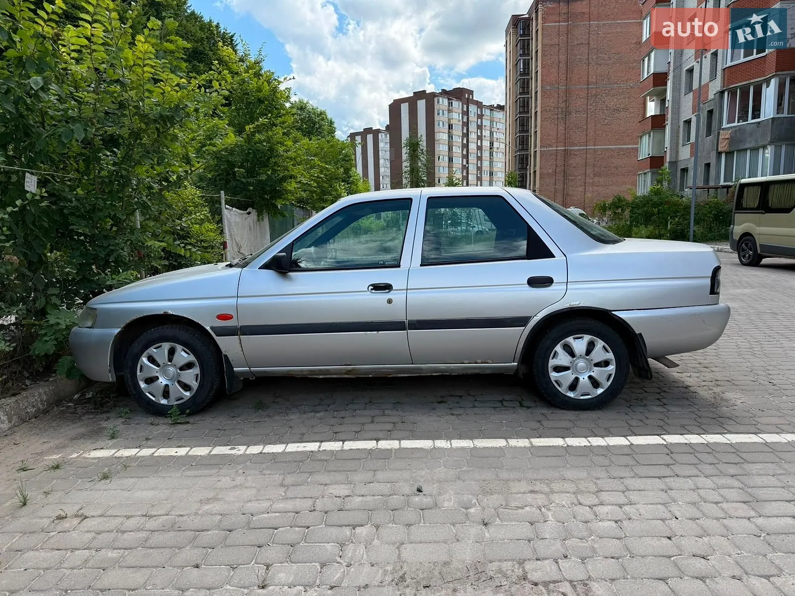 Ford Escort, 1998