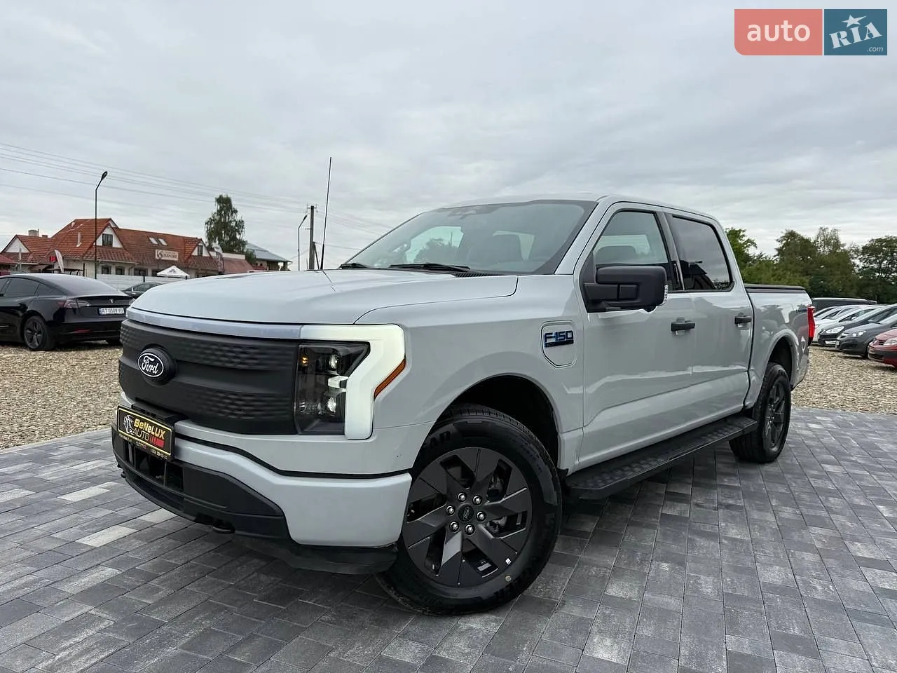 Ford F-150 Lightning 2024 — 1