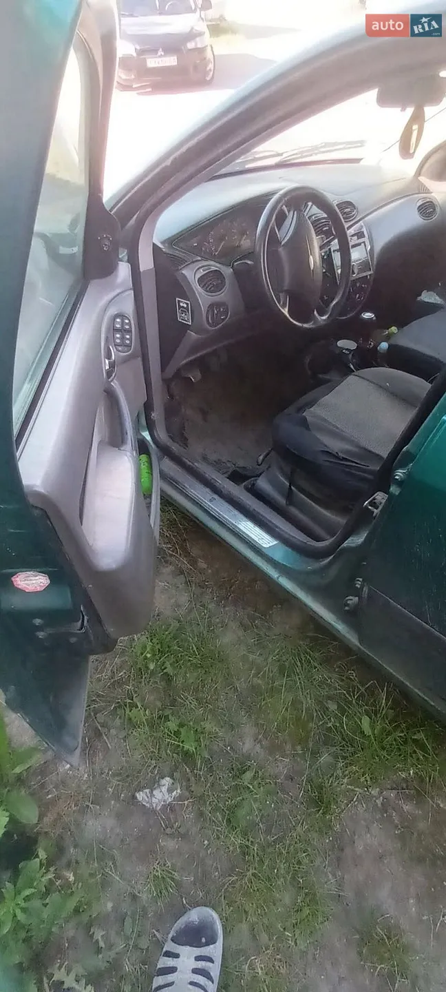 Ford Focus, 1999
