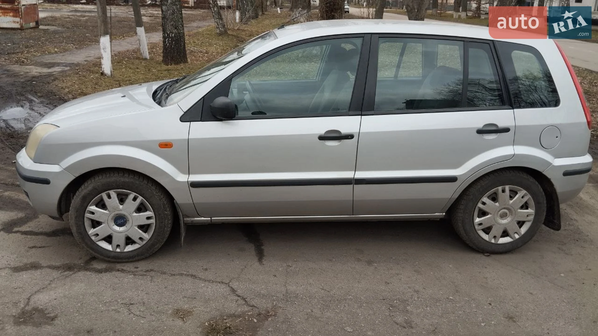 Ford Fusion, 2003