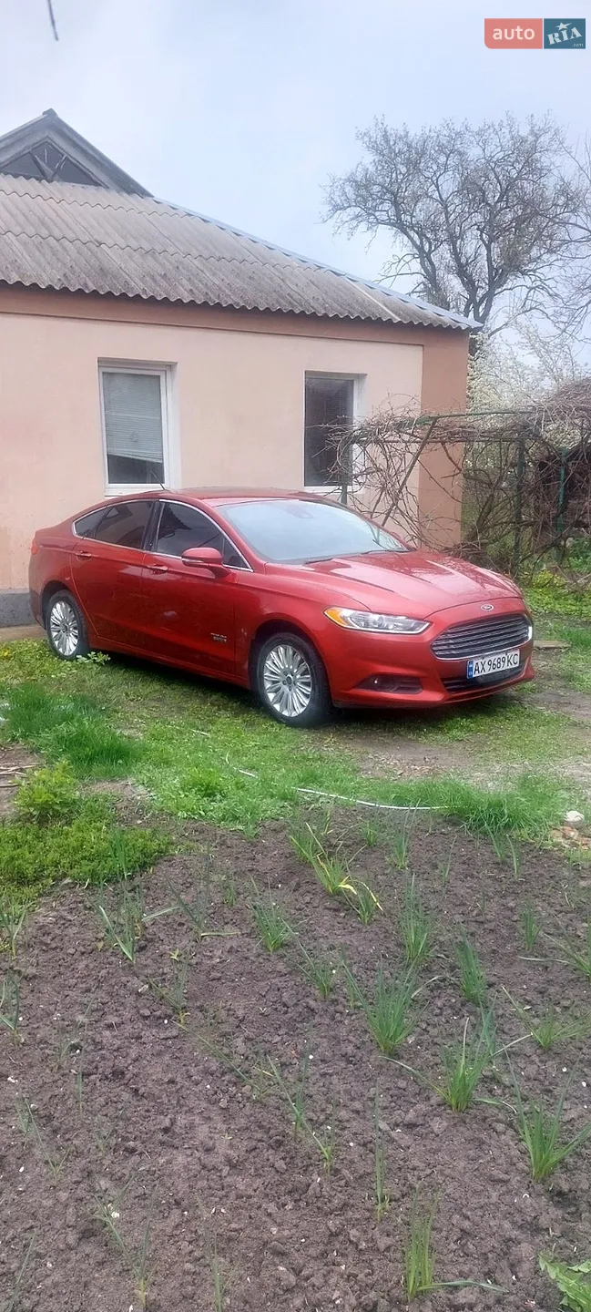 Ford Fusion, 2014