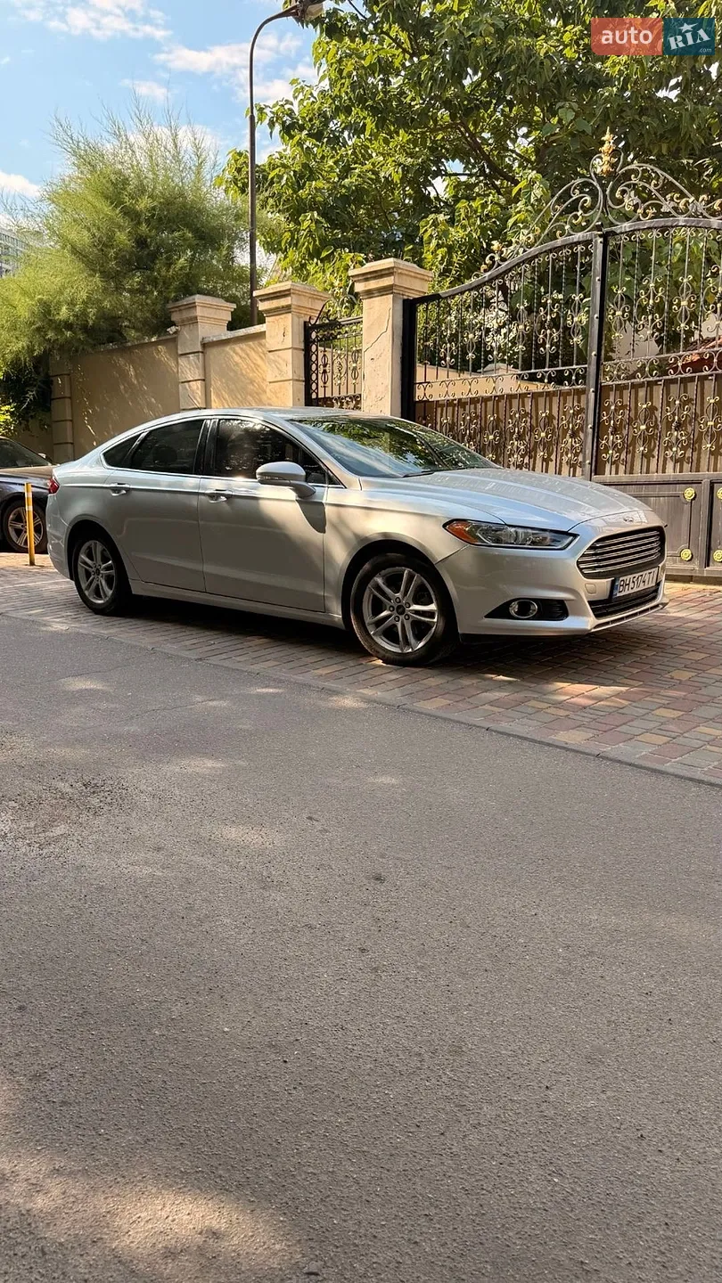 Ford Fusion, 2015